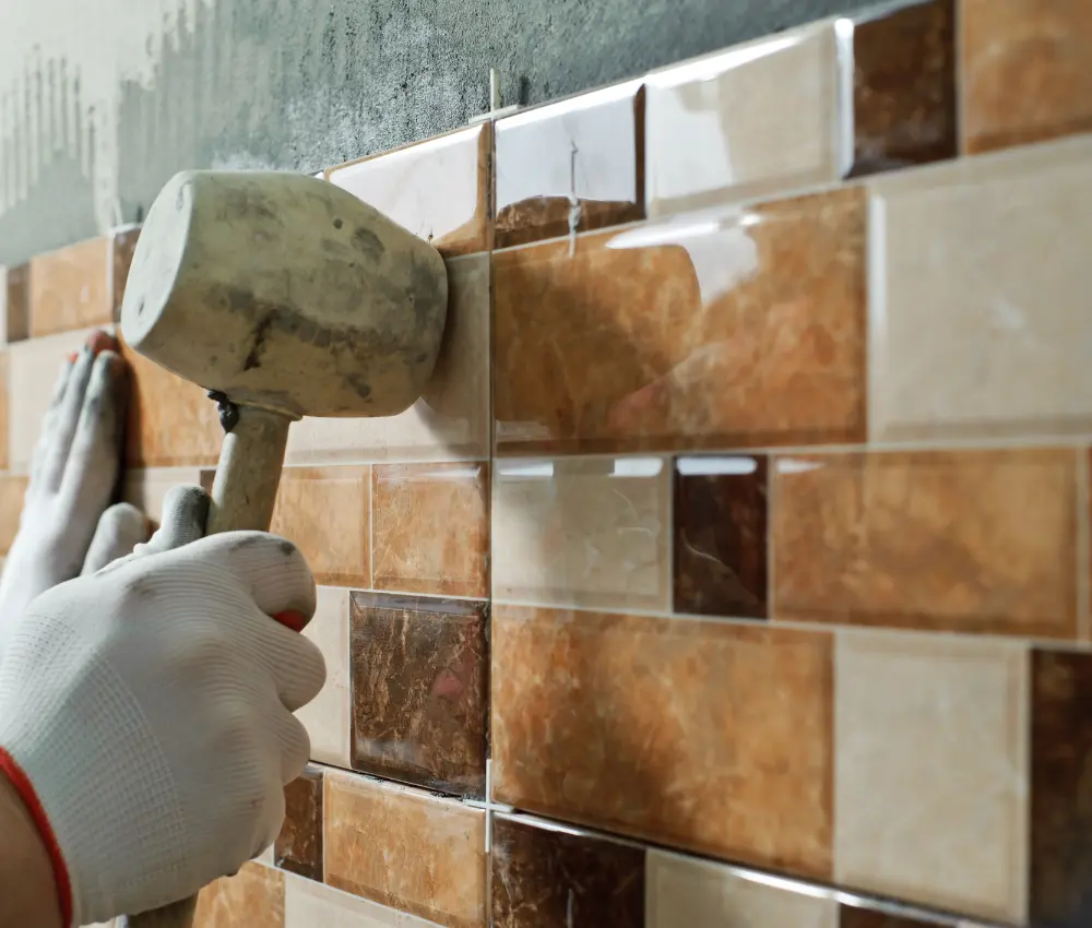 Fliesenlegen in Badezimmer und Küche